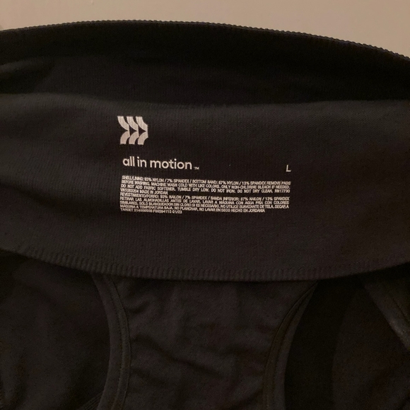 New all in motion sports bra - Picture 3 of 3